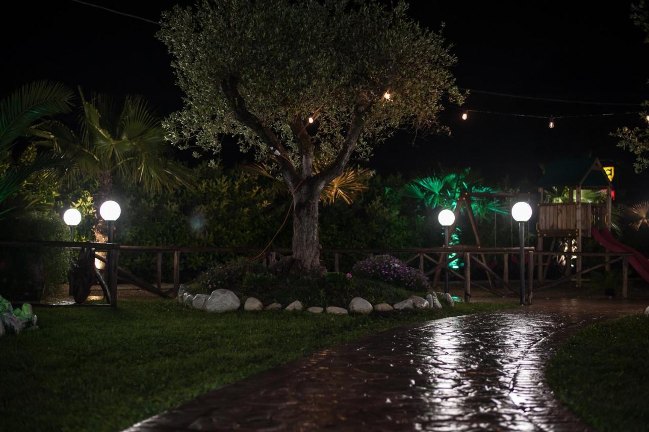 Agriturismo Il Casale Понте-Галерия Экстерьер фото
